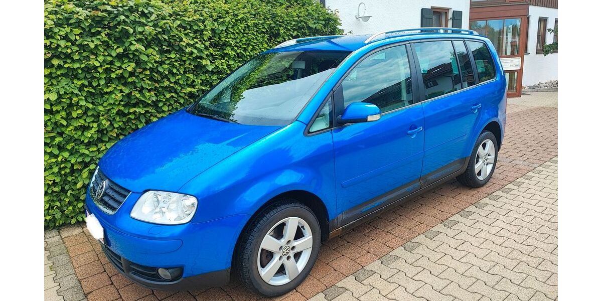 VW Touran 273.000 km 1.490 &euro; Pfronten 87459