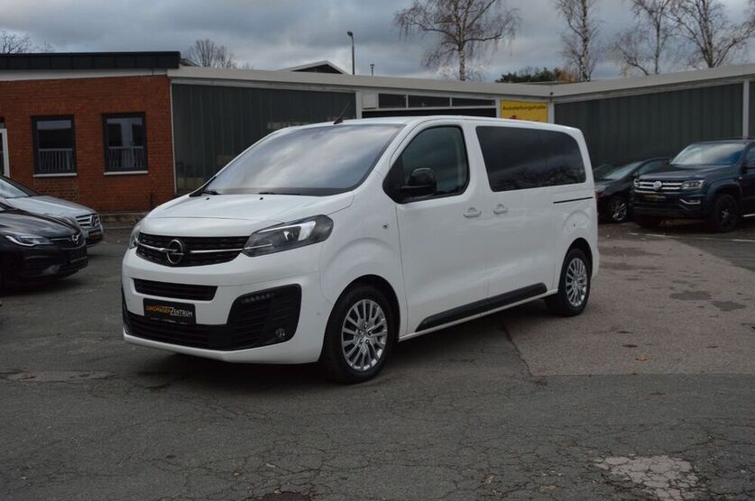 Zafira Life