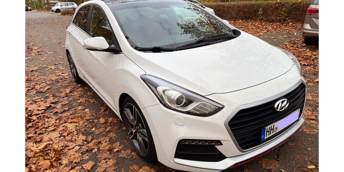 Hyundai i30 71.000 km 14.500 &euro; Hamburg 22115