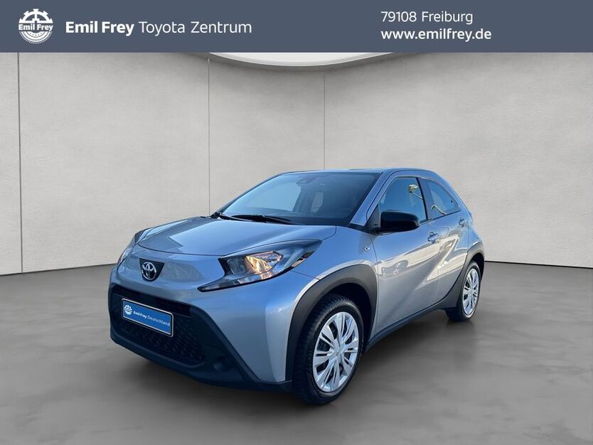Toyota Aygo (X) 27.163 km 13.990 € Freiburg 79108