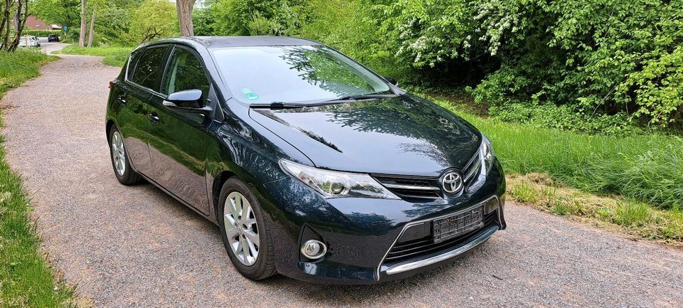 Toyota Auris 66.500 km 8.250 &euro; Beckum 59269