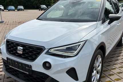 Seat Arona 17.700 km 22.690 &euro; Triptis 07819
