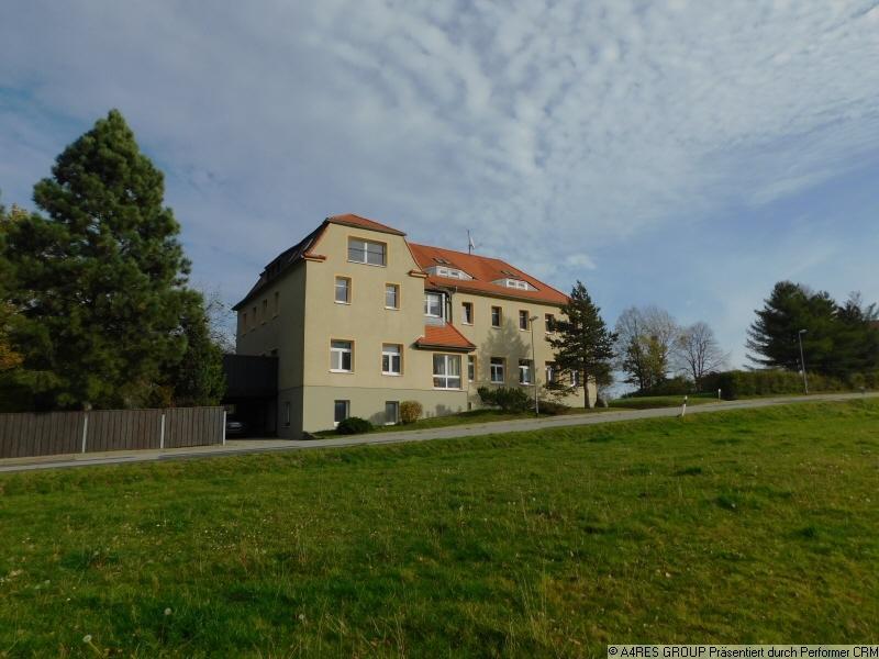 A4RES - renovierte 4 RaumWohnung - ruhige Lage & Blick ins grüne