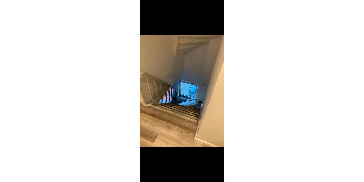 Dachgeschoßwohnung Jork - 4 Zimmer, 98 m&sup2;, 1.350&euro; | Angebot:26272828