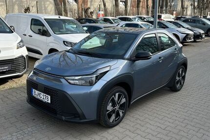 Toyota Aygo (X) 1.001 km 23.470 &euro; Berlin 13403