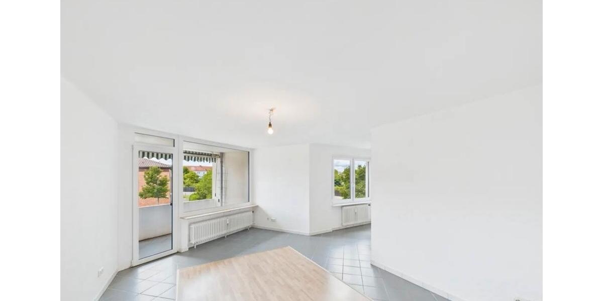 3-Zi. Wohnung in Altencelle, Jahnstraße, mit EBK und Balkon, 1.OG 3 zimmer