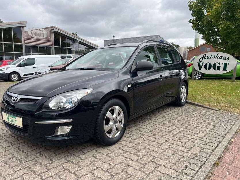 i30