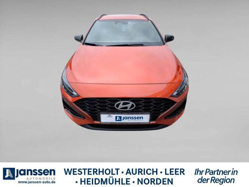 i30