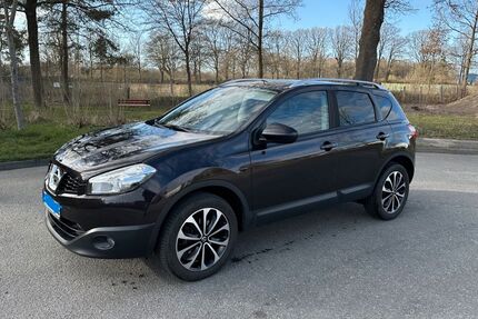 Nissan Qashqai 182.000 km 5.900 &euro; Bad Segeberg 23795