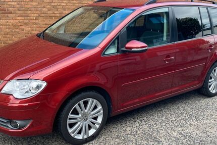 VW Touran 240.000 km 3.999 &euro; Wassenberg 41849