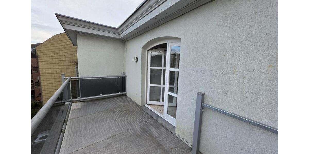 Zentrale Lage: Mini-Loft 58qm auf 2 Ebenen inkl. Stellplatz 2 zimmer