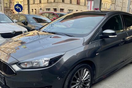 Ford Focus 111.435 km 5.850 &euro; Fürth ( bei Nürnberg ) 90762