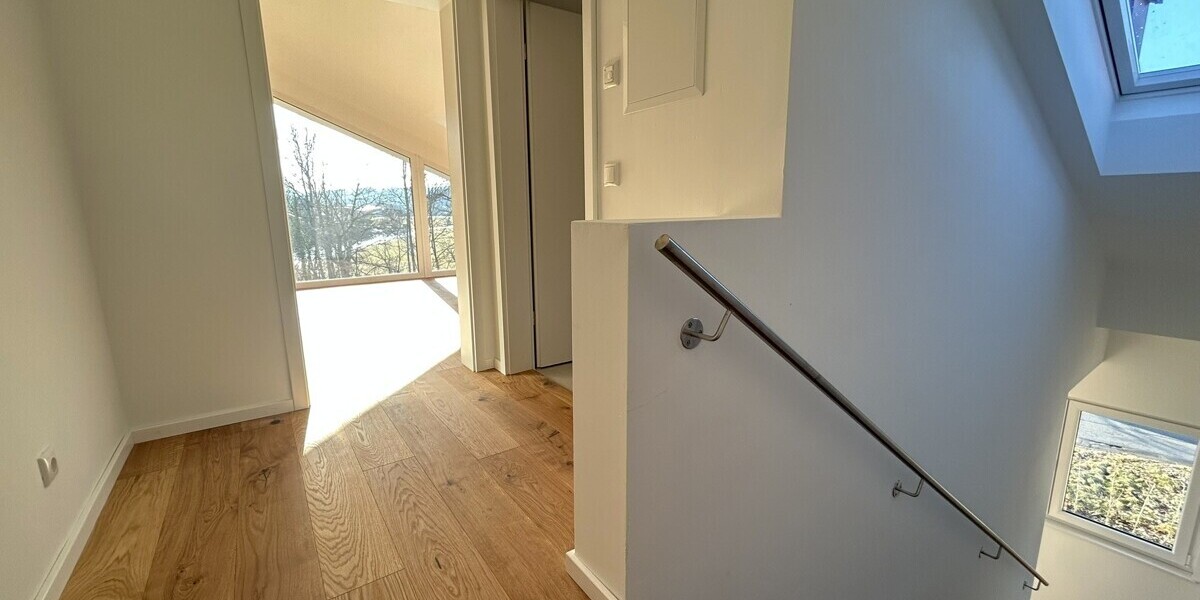 Bezugsfertig! Design Neubau Chalet-Haushälfte mit Doppelgarage und Loisachblick - Doppelhaushälfte Wolfratshausen Farchet | Angebot:26478547