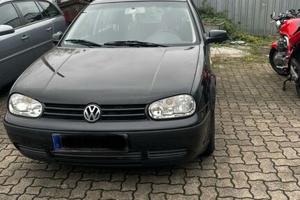VW Golf 228.000 km 1.350 € Malsch 76316