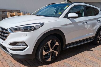Hyundai TUCSON 47.000 km 20.900 &euro; Karlskron 85123
