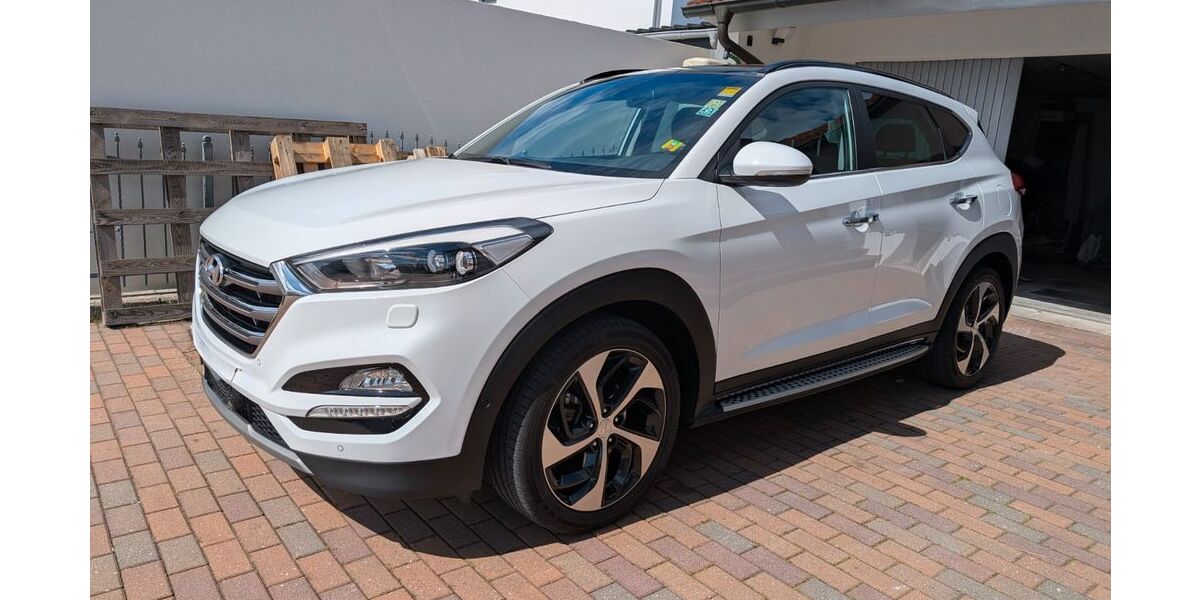 Hyundai TUCSON 47.000 km 20.900 &euro; Karlskron 85123