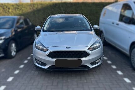 Ford Focus 91.000 km 7.400 &euro; Bargteheide 22941