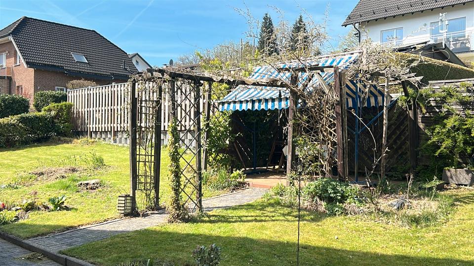 Doppelhaushälfte Wiehl - 4 Zimmer, 155 m&sup2;, 1.200&euro; | Angebot:26617956
