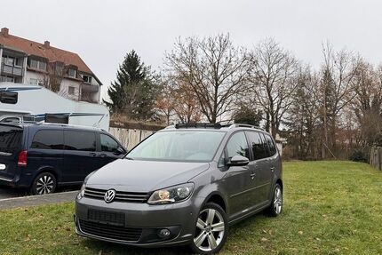 VW Touran 173.000 km 7.589 &euro; Nürnberg 90431