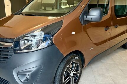 Opel Vivaro 270.000 km 7.700 &euro; Stendal 39576