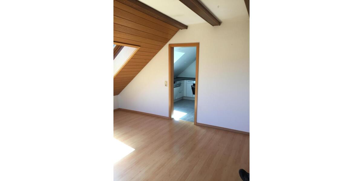 Dachgeschoßwohnung Titisee-Neustadt Neustadt - 2 Zimmer, 58 m&sup2;, 165.000&euro; | Angebot:26410219