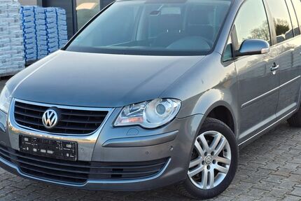 VW Touran 288.000 km 2.500 &euro; Surwold 26903