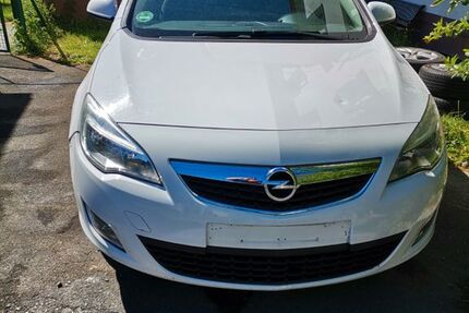 Opel Astra 189.000 km 2.400 &euro; Remscheid 42853