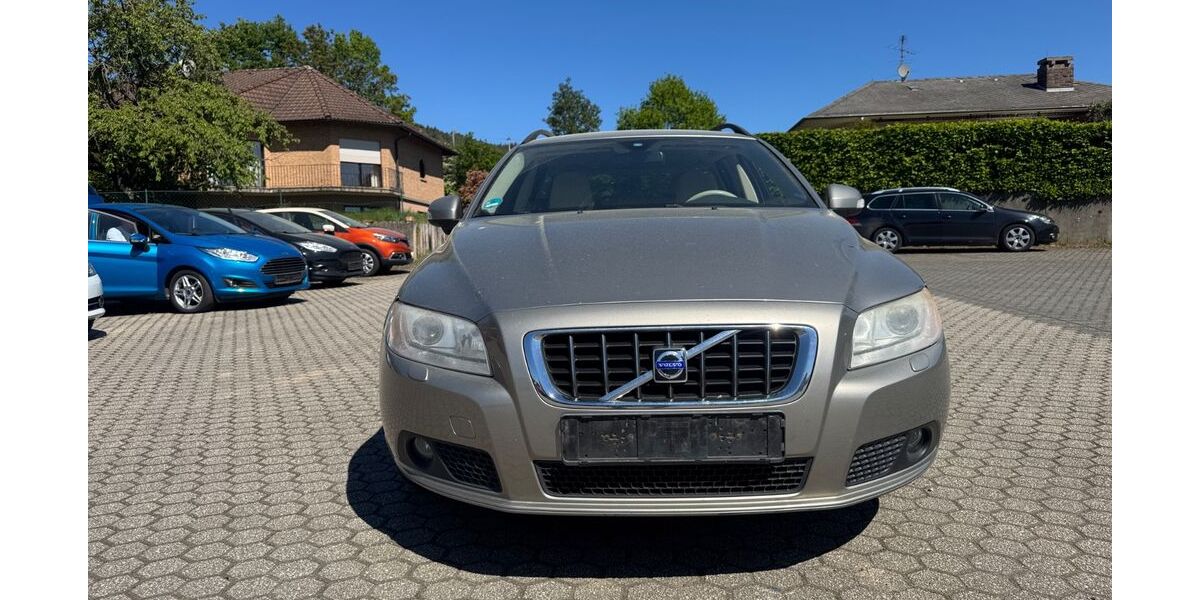 Volvo V70 230.000 km 2.500 &euro; Schweich-Issel 54338