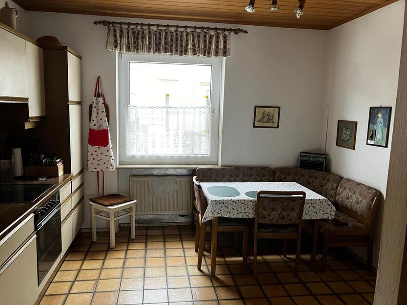 Zentral gelegenes Einfamilienhaus mit kleinem Garten zimmer