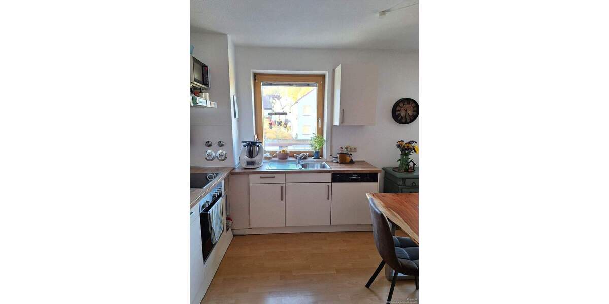 Helle 3-Zimmer-Wohnung mit Balkon in Obermässing 3 zimmer