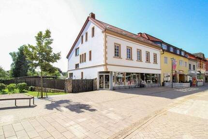 NEUER PREIS! Zentrales Wohn- & Geschäftshaus in Brakel - Garten, Carport, Fassade & Heizung 2022 Neu 1 zimmer