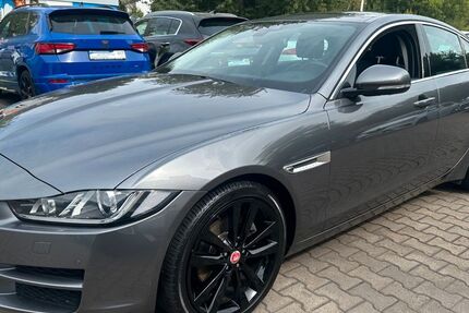 Jaguar XE 124.000 km 15.900 € Dortmund 44265