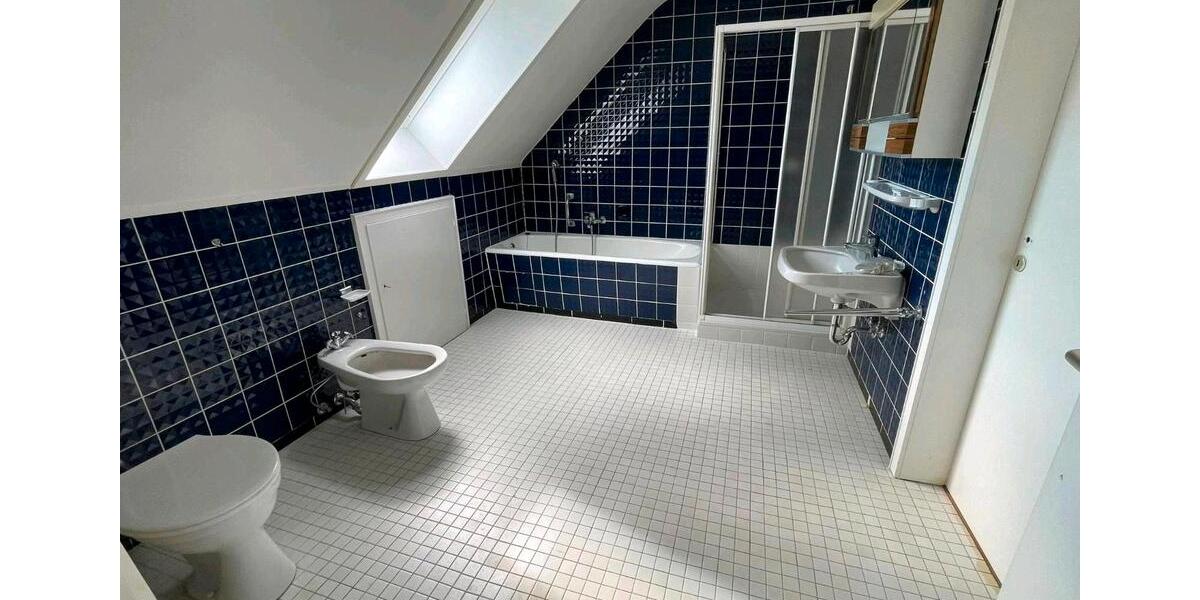 Einfamilienhaus Neckarsteinach - 7 Zimmer, 176 m&sup2;, 438.000&euro; | Angebot:27095420