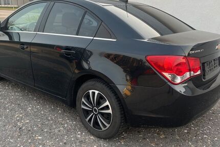 Chevrolet Cruze 140.138 km 5.700 &euro; Unna 59423