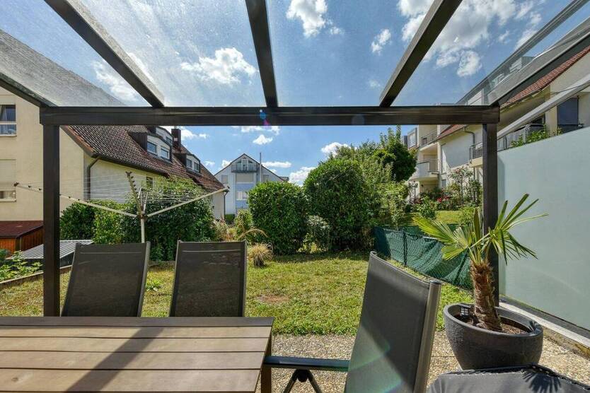 +++ TOP gepflegt & modernisiert - sonnig & ruhig - 1-Fam.-REH - 2 Bäder mit Fenster - Hobbyraum, Pelletkamin, EBK, TG... 5 zimmer