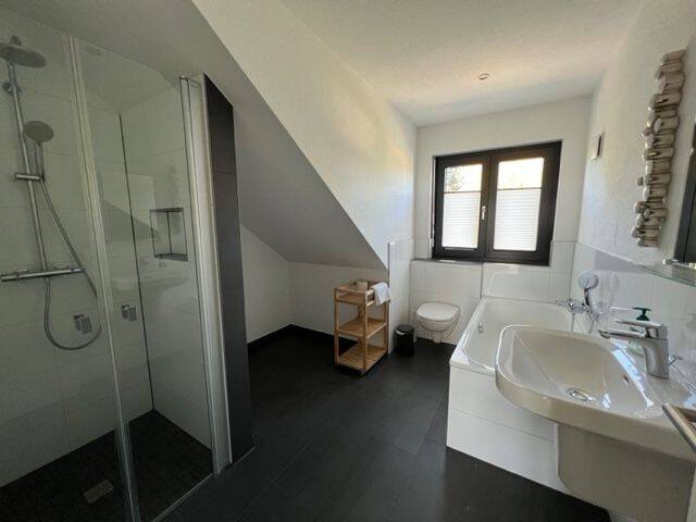 Doppelhaushälfte Kühlungsborn - 4 Zimmer, 100 m&sup2;, 1.550&euro; | Angebot:26867262