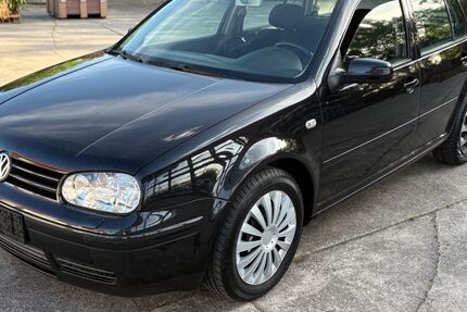 VW Golf 216.000 km 1.999 &euro; Speyer 67346