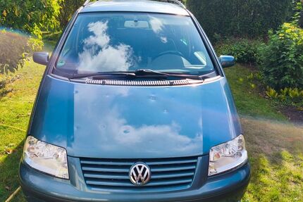 VW Sharan 259.961 km 2.400 &euro; Berlin 13188