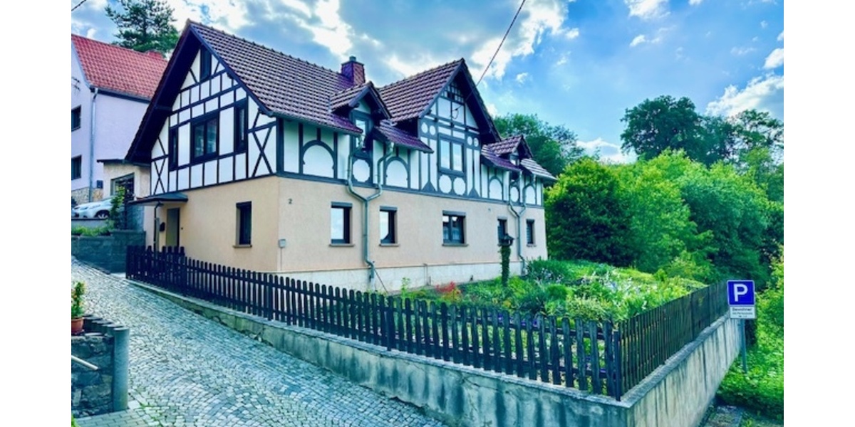 Massives Wohnhaus mit tollen Blick auf Schloß Könitz - Einfamilienhaus Unterwellenborn OT Könitz Könitz | Angebot:16297790
