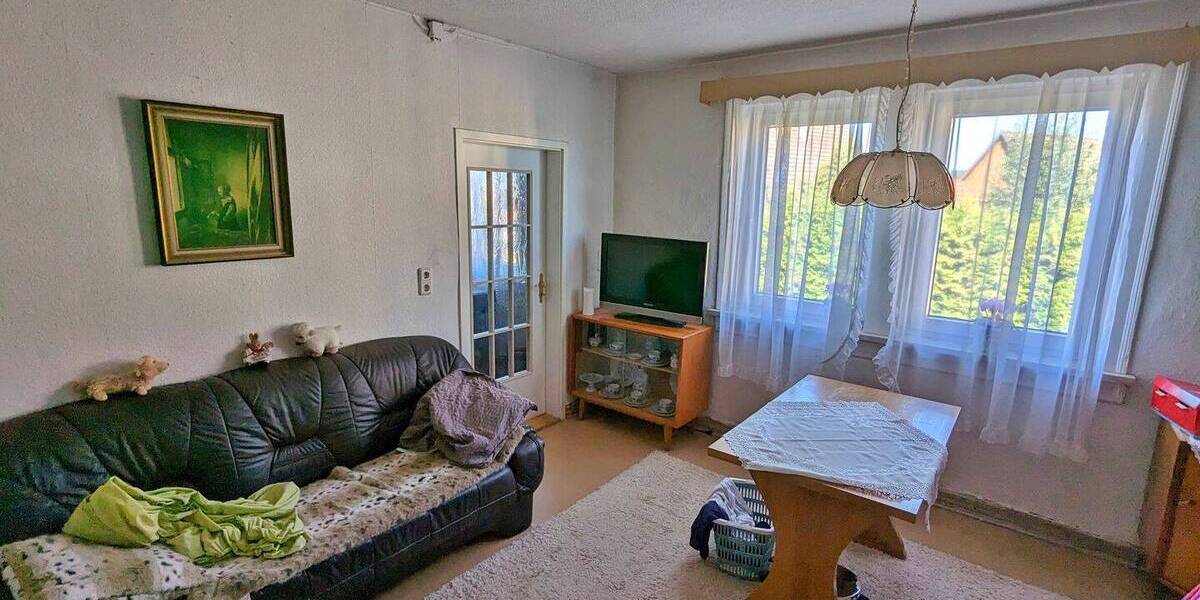 Doppelhaushälfte Hildburghausen Häselrieth - 5 Zimmer, 120 m&sup2;, 49.000&euro; | Angebot:25679321
