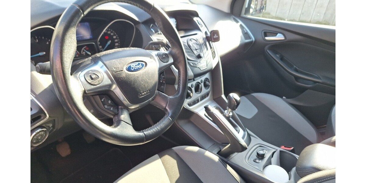 Ford Focus Champions Edition 267.985 km 3.500 &euro; Gelsenkirchen 45879