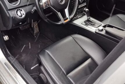 Mercedes-Benz C 250 273.000 km 10.900 &euro; Rees 46459