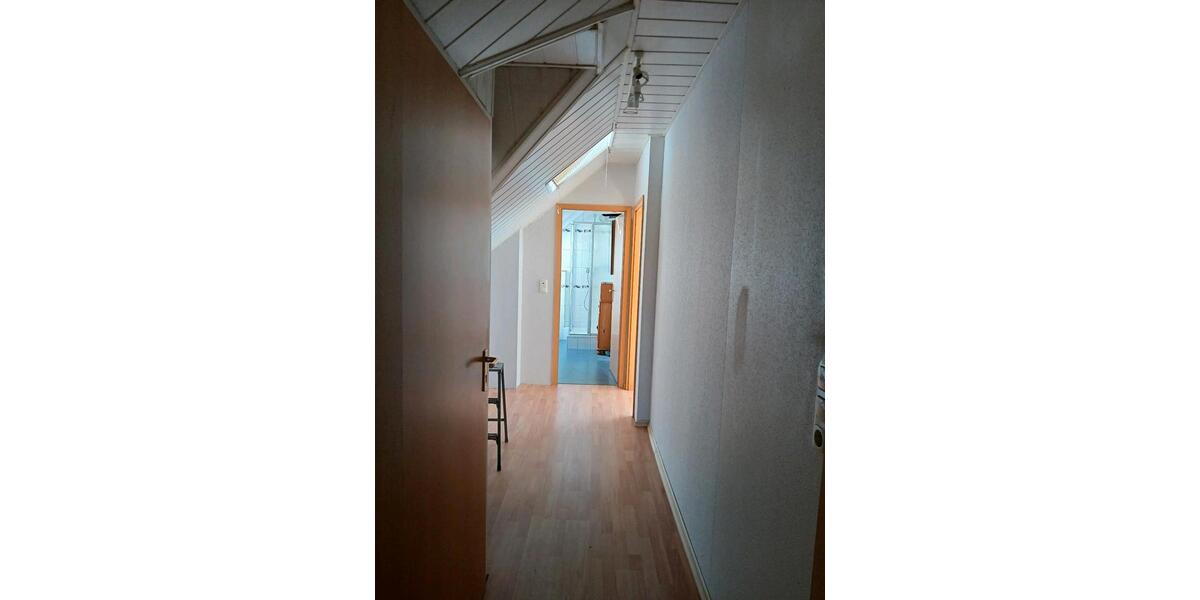 Dachgeschoßwohnung Niedenstein - 2 Zimmer, 50 m&sup2;, 500&euro; | Angebot:26406733
