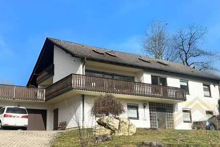 Haus Scheßlitz - 6 Zimmer, 229 m&sup2;, 525.000&euro; | Angebot:25681399