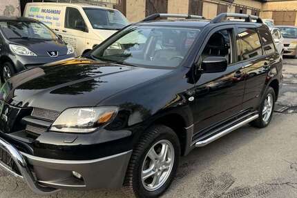 Mitsubishi Outlander 82.000 km 4.999 € Dortmund 44147