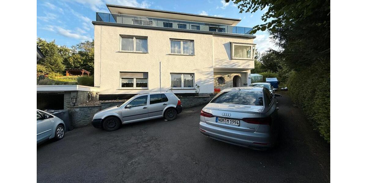 Einfamilienhaus Beverungen - 15 Zimmer, 403 m&sup2;, 379.000&euro; | Angebot:27019255