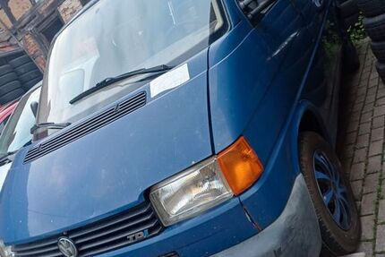 VW T4 andere 319.425 km 3.999 &euro; Brüheim 99869