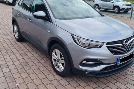 Opel Grandland (X) 77.188 km 13.200 € Michelau 96247