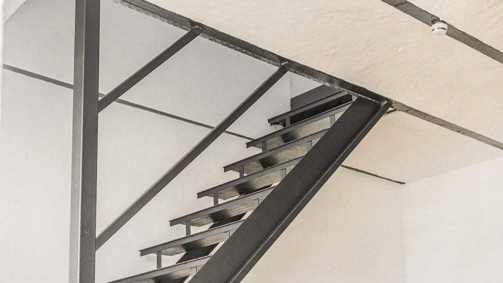 Mieteinnahmen ab Tag 1. Wann starten Sie? Mehrfamilienhaus mit Gewerbe - exklusiv für Investoren mit Weitblick. 1 zimmer