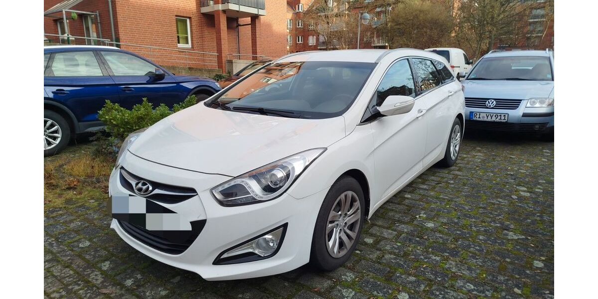 Hyundai i40 155.000 km 6.499 &euro; Hannover 30457